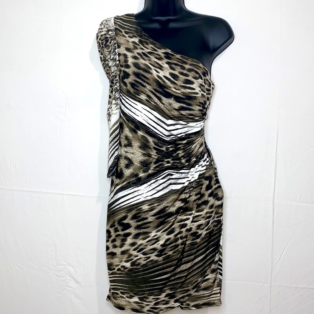 One Shoulder Dress (NWT) Size - Large